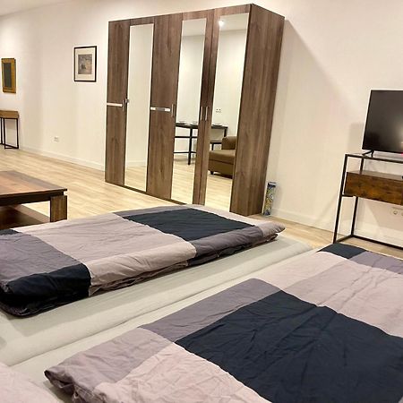 Neu Grosse Einzimmerwohnung Im Zentrum Goldstadt Pforzheim Schloessle المظهر الخارجي الصورة