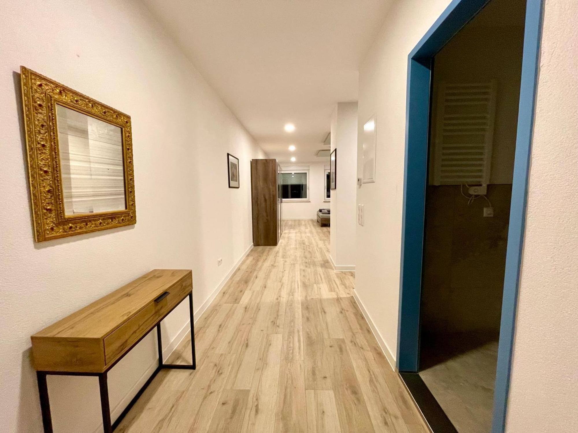 Neu Grosse Einzimmerwohnung Im Zentrum Goldstadt Pforzheim Schloessle المظهر الخارجي الصورة