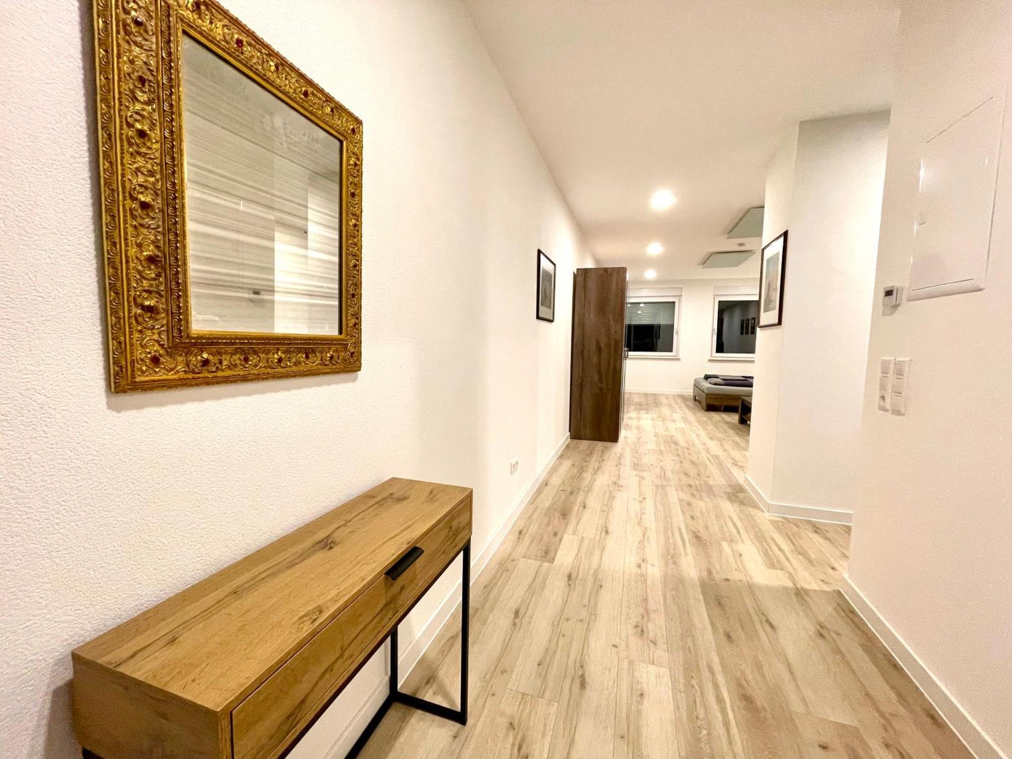 Neu Grosse Einzimmerwohnung Im Zentrum Goldstadt Pforzheim Schloessle المظهر الخارجي الصورة
