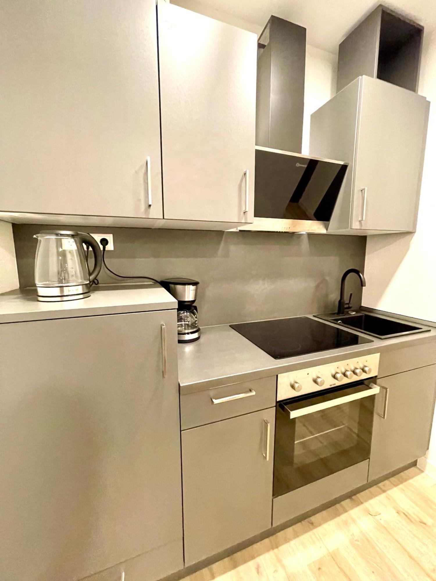 Neu Grosse Einzimmerwohnung Im Zentrum Goldstadt Pforzheim Schloessle المظهر الخارجي الصورة