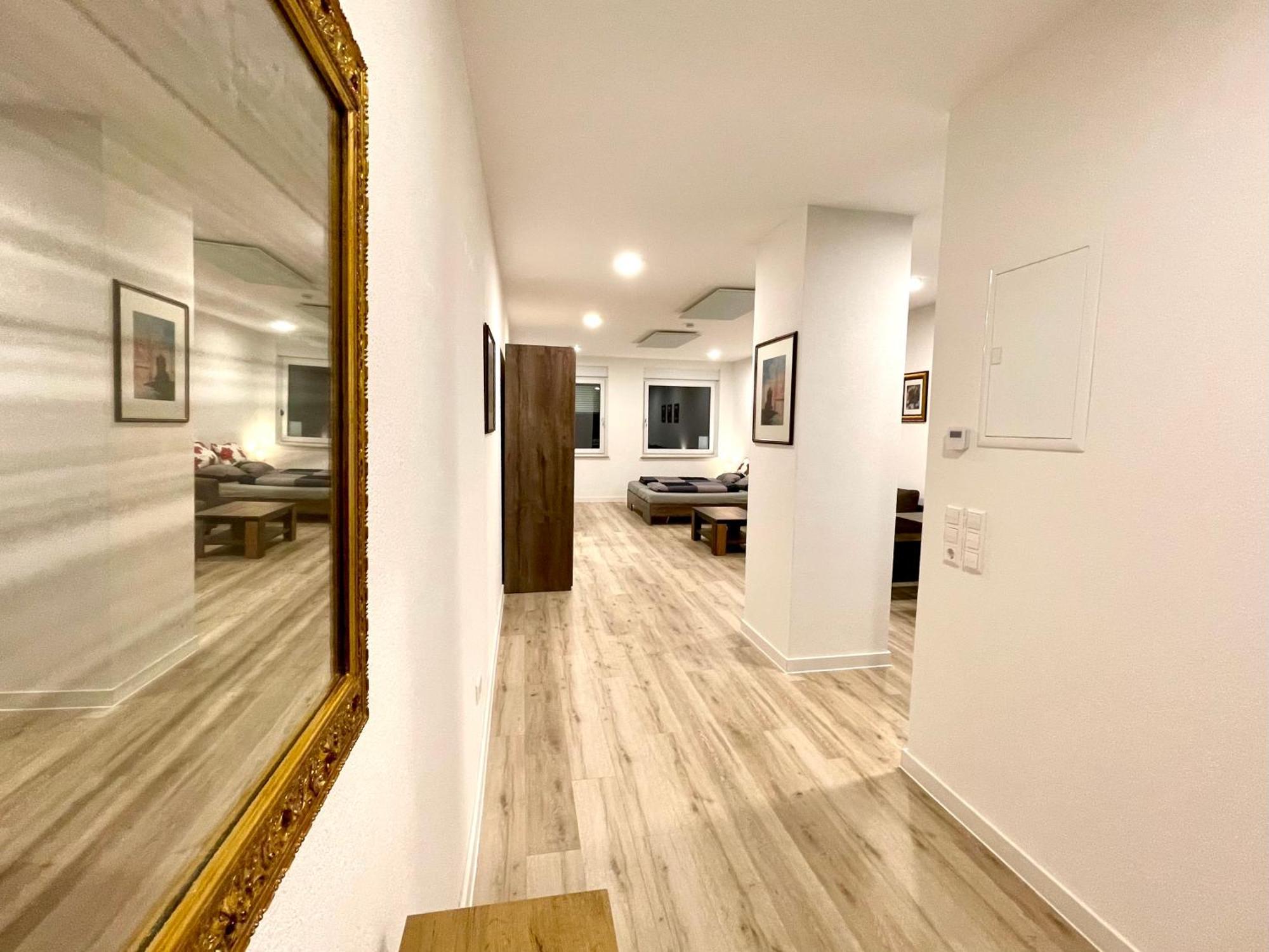 Neu Grosse Einzimmerwohnung Im Zentrum Goldstadt Pforzheim Schloessle المظهر الخارجي الصورة
